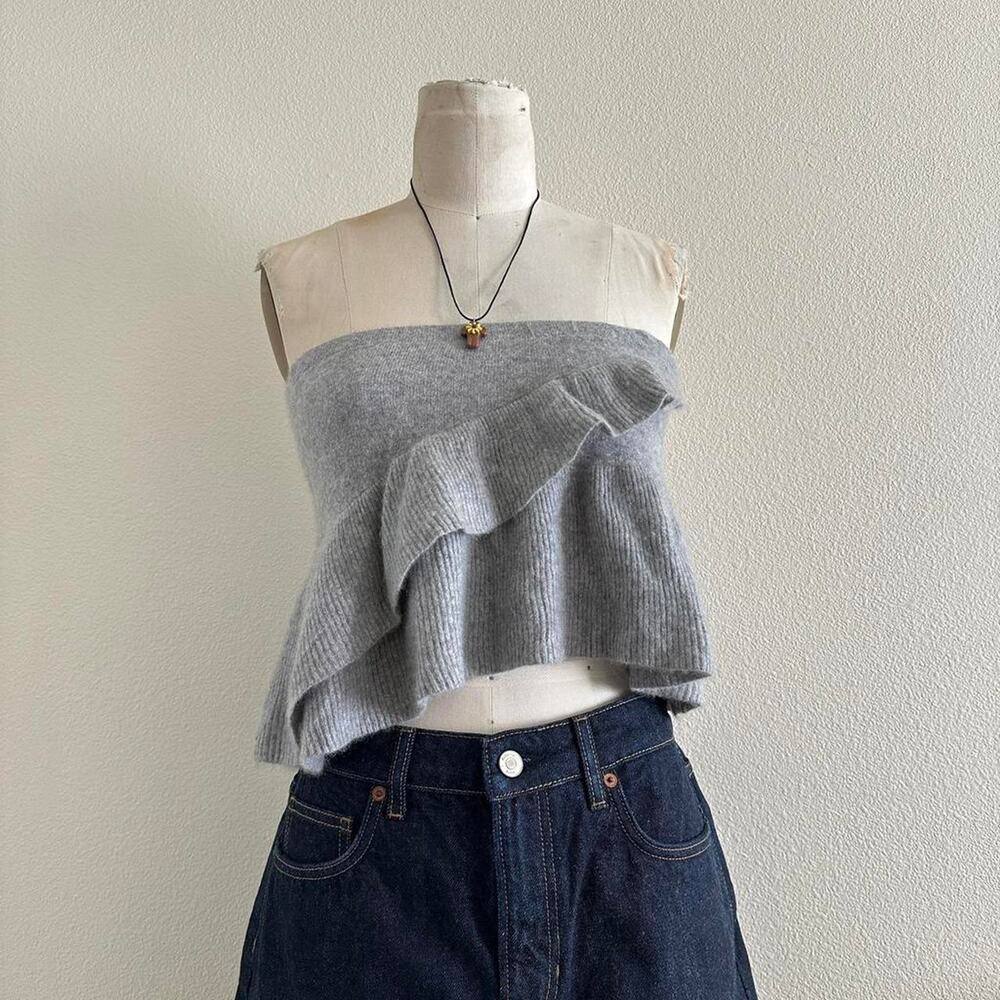 Handmade gray ruffled knit bandeau